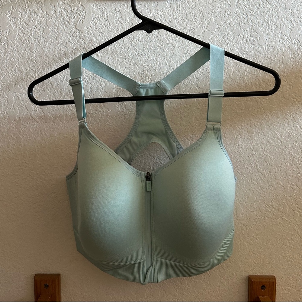 Victoria’s Secret Pink Sports Bra